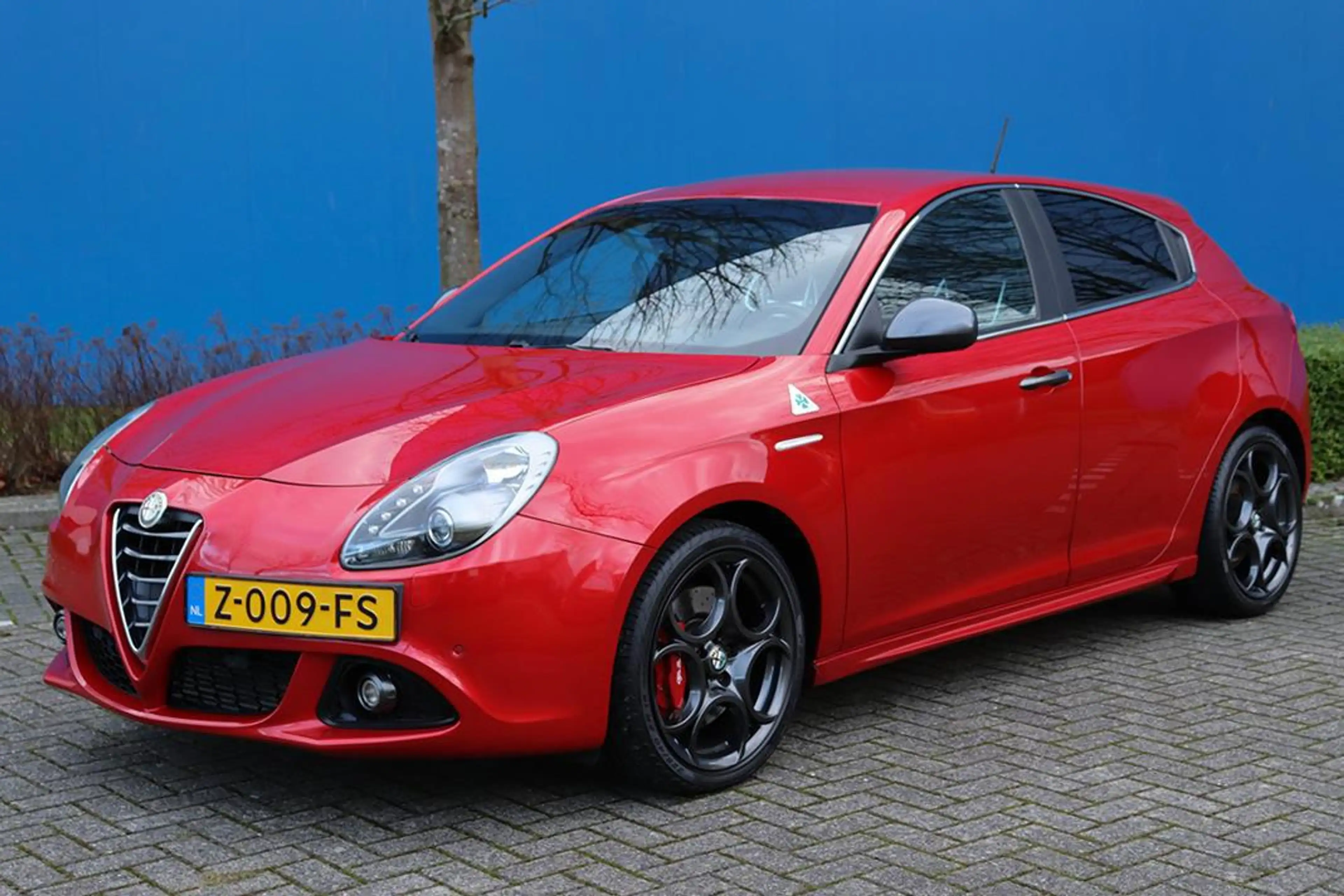 Alfa Romeo Giulietta 1.7 TBi QV Competizione Rosso — photo 7