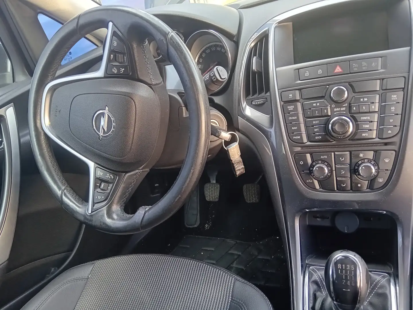 Opel Astra 1700 DIESEL A 6 MARCE INCIDENTATA DEL 2013 Nero - 2