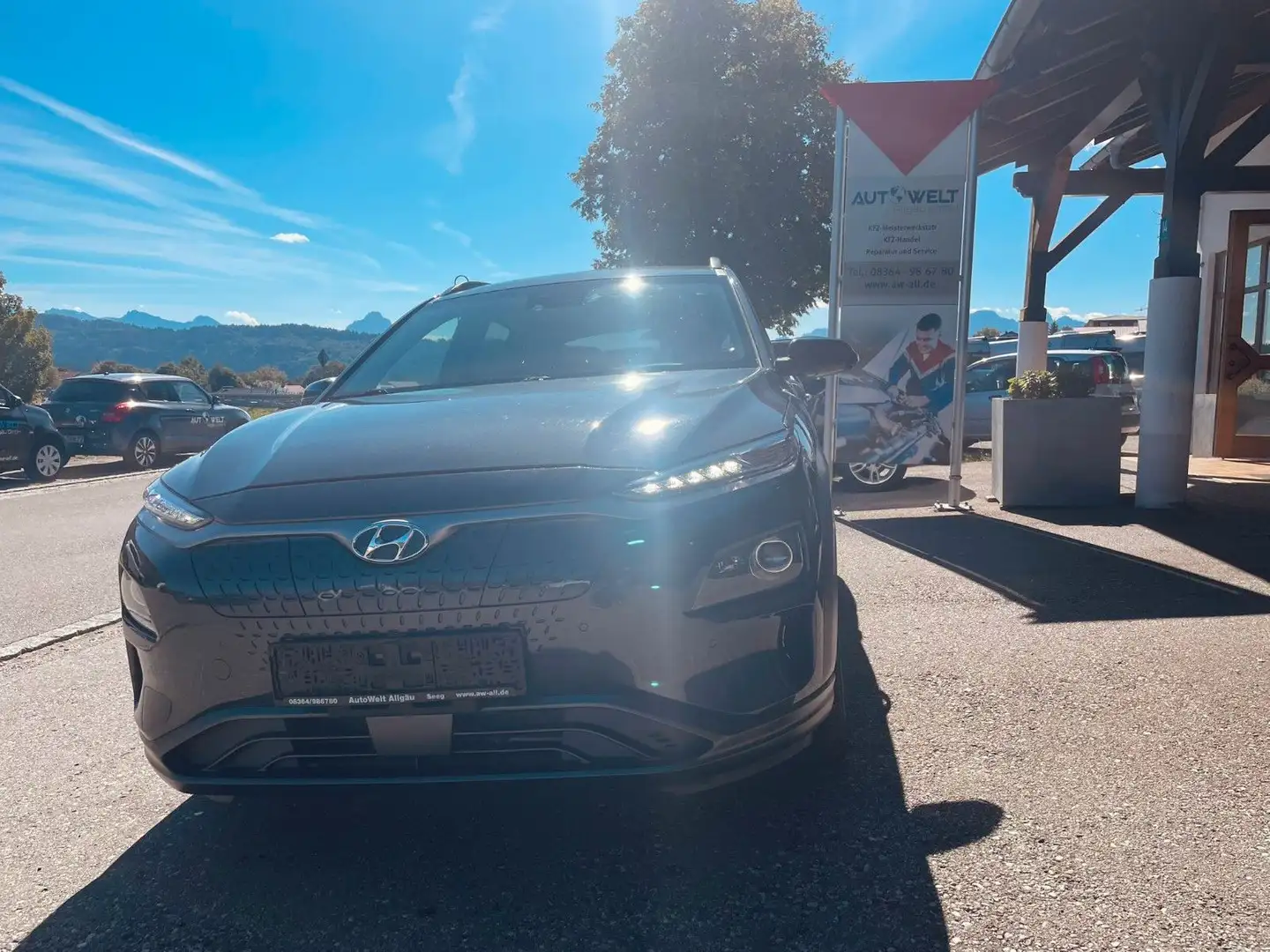 Hyundai KONA ELEKTRO 150kW / Leder / Navigation / Headup Grau - 1