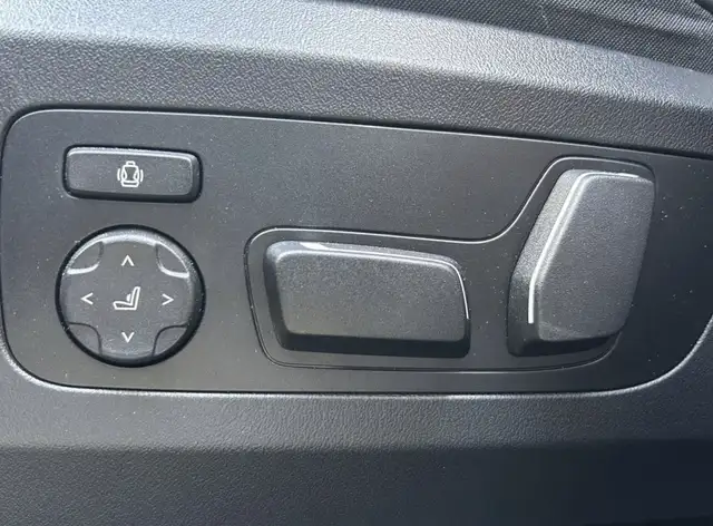 BMW X3 view 4