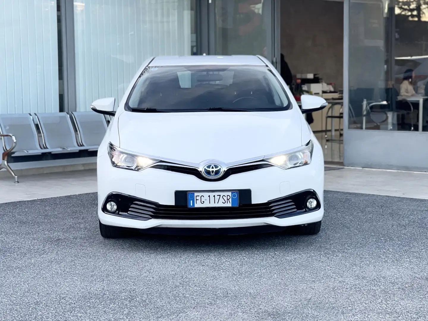 Toyota Auris Auris 1.8 Hybrid 99CV Automatica Neo - 2016 Bianco - 2