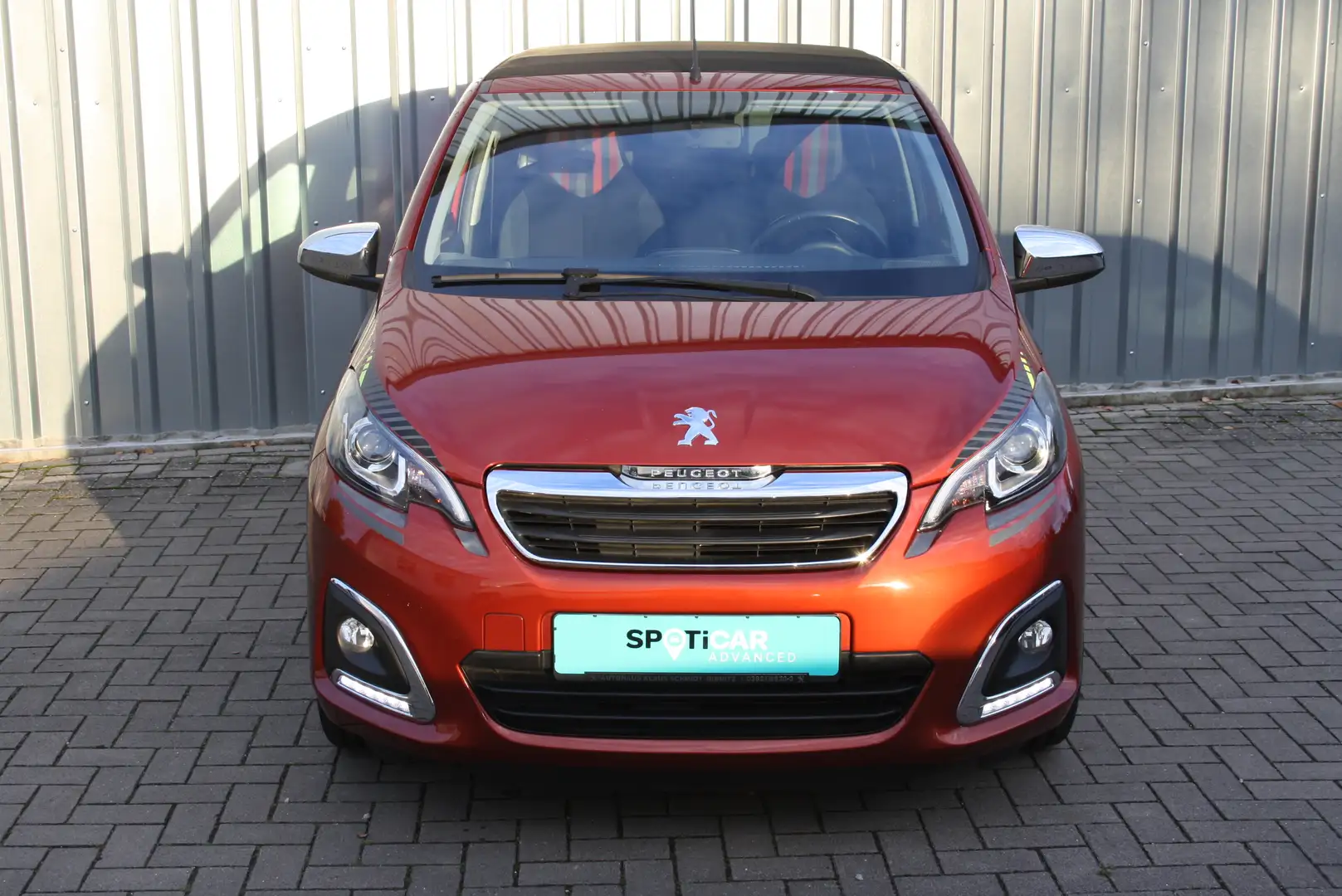 Peugeot 108 108 VTI 72 Stop&Start Top! Collection Rojo - 2