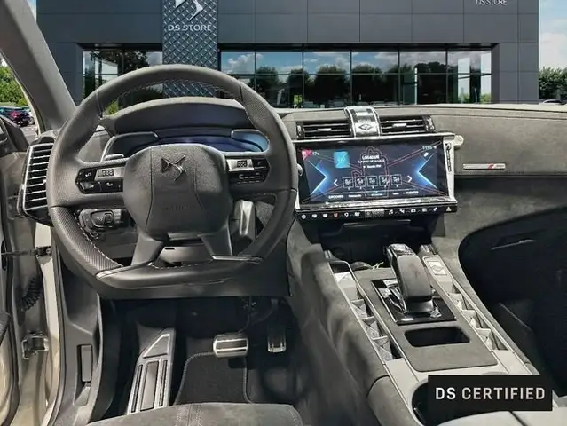 DS Automobiles DS 7 Crossback view 8