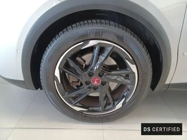 DS Automobiles DS 7 Crossback view 11