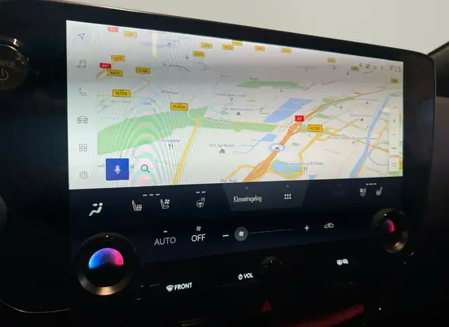 Lexus NX view 13
