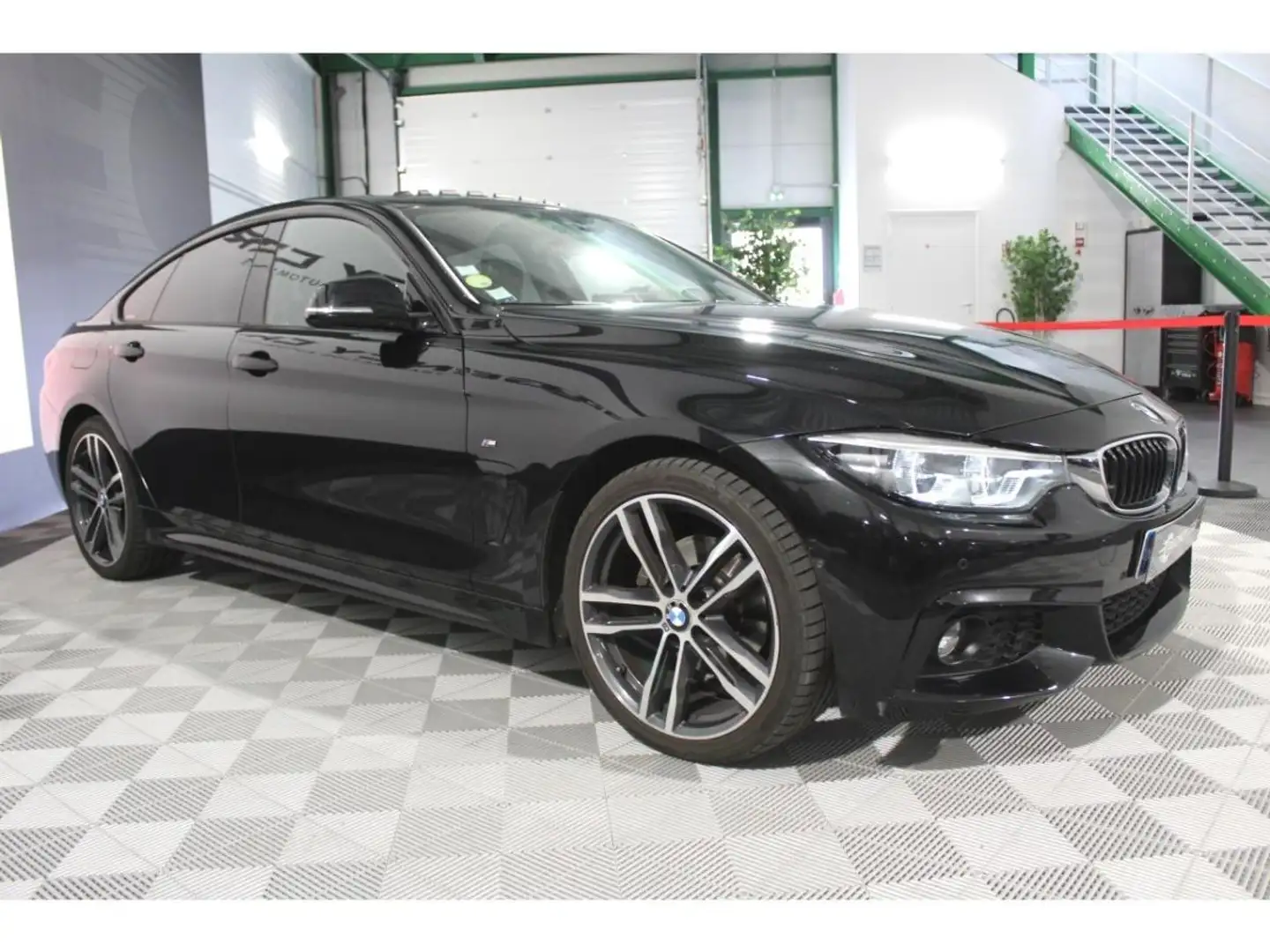 BMW 420 SERIE Coupé 420d F36 LCI xDrive M Sport 190CH BVA Schwarz - 2