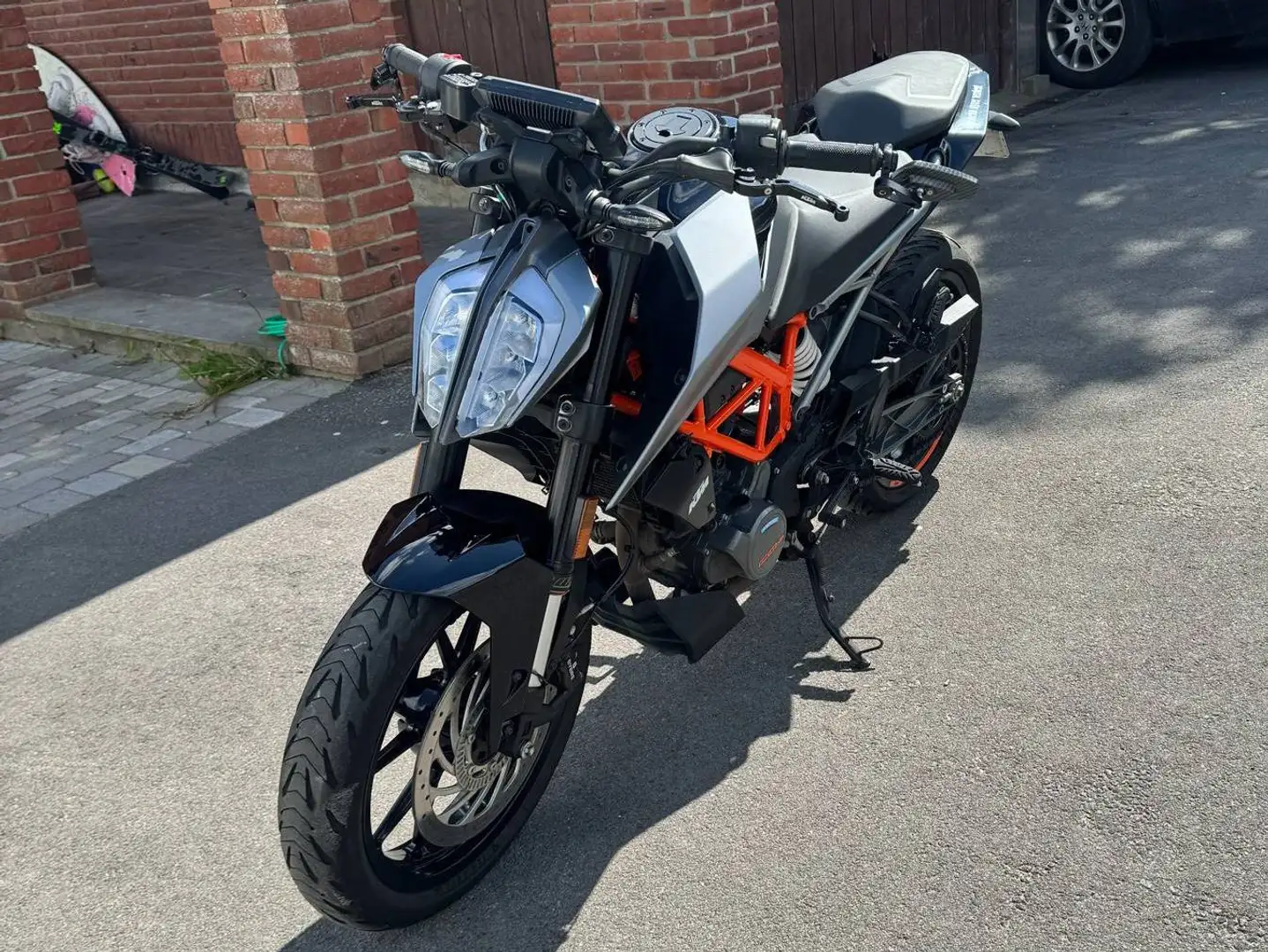 KTM 125 Duke Gris - 1