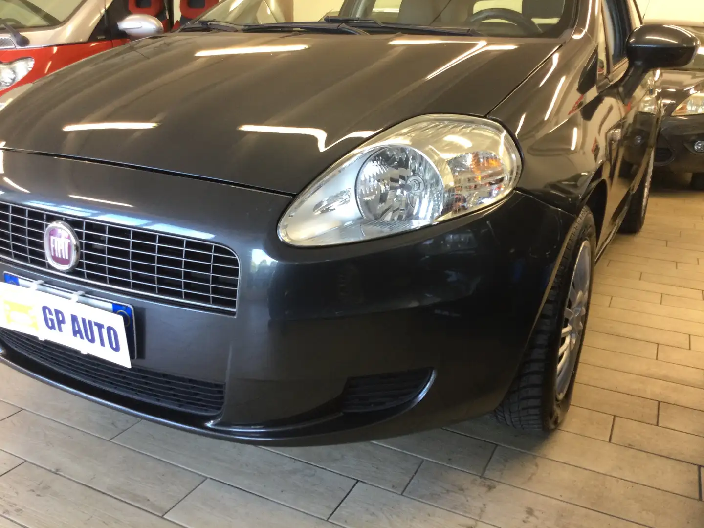 Fiat Grande Punto Grande Punto 5p 1.2 Dynamic 65cv Grigio - 2