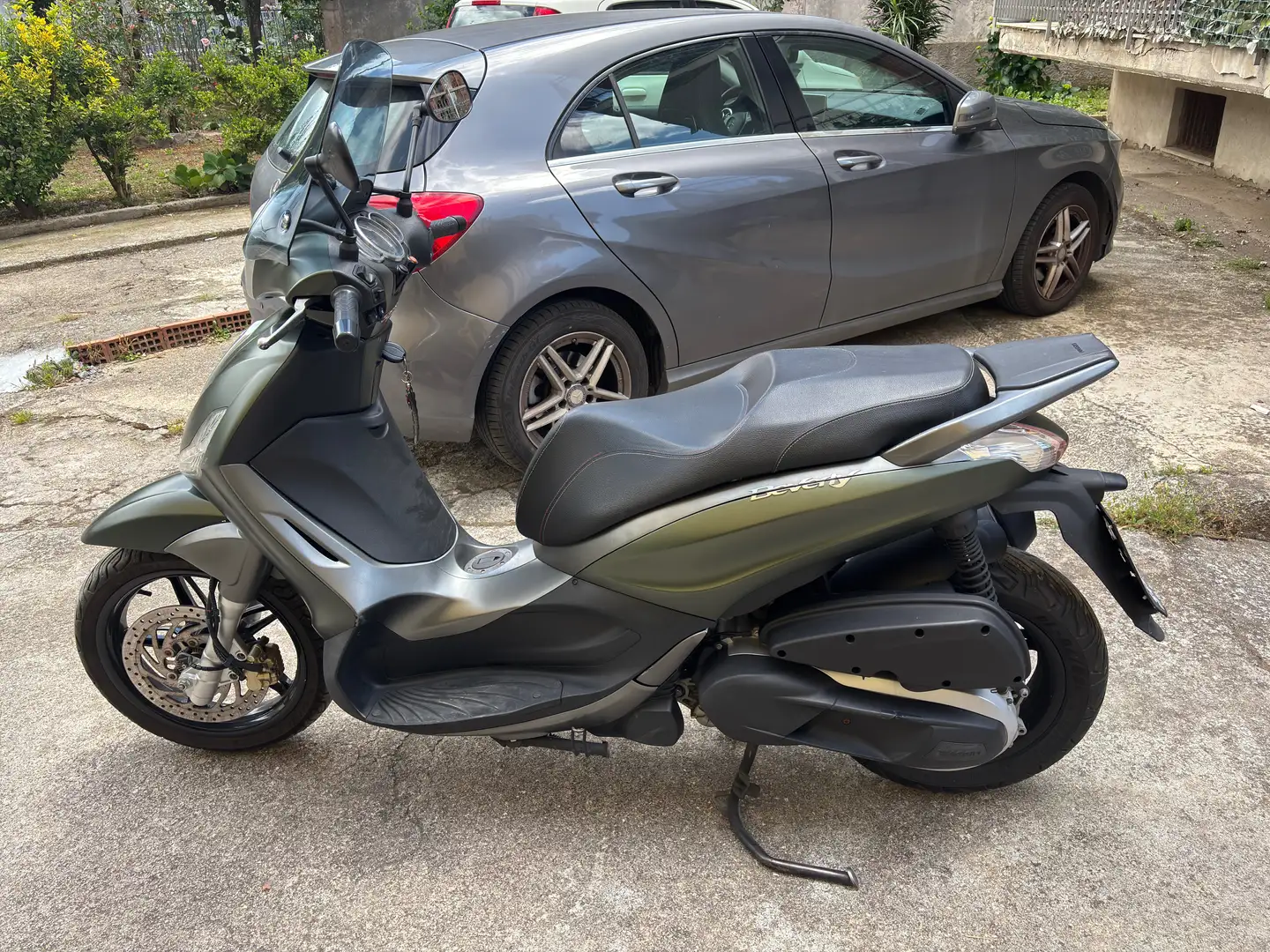 Piaggio Beverly 350 Sport Touring i.e. abs Verde - 2