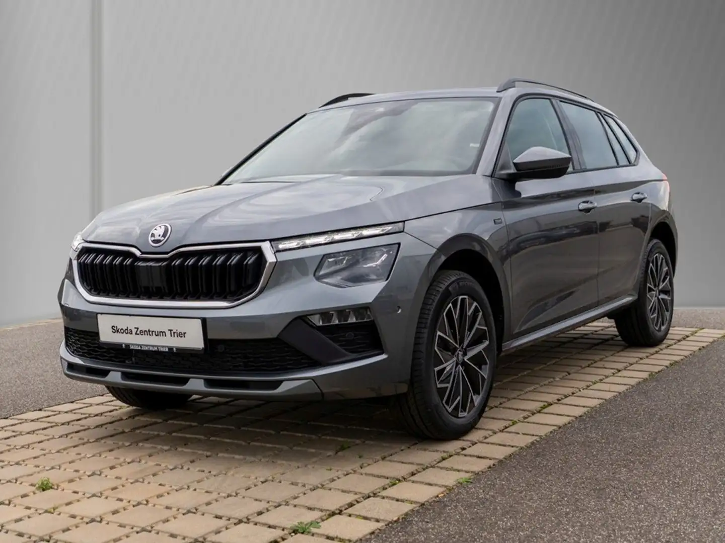 Skoda Kamiq 1,0 TSI DSG Tour Gris - 2
