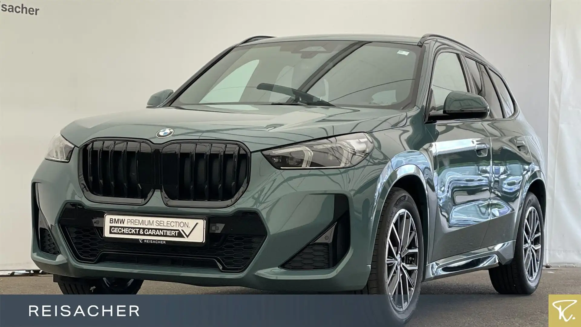 BMW X1 sDrive18d A MSport AHK AdaptLED SHZ RFK 18"LM Grün - 1