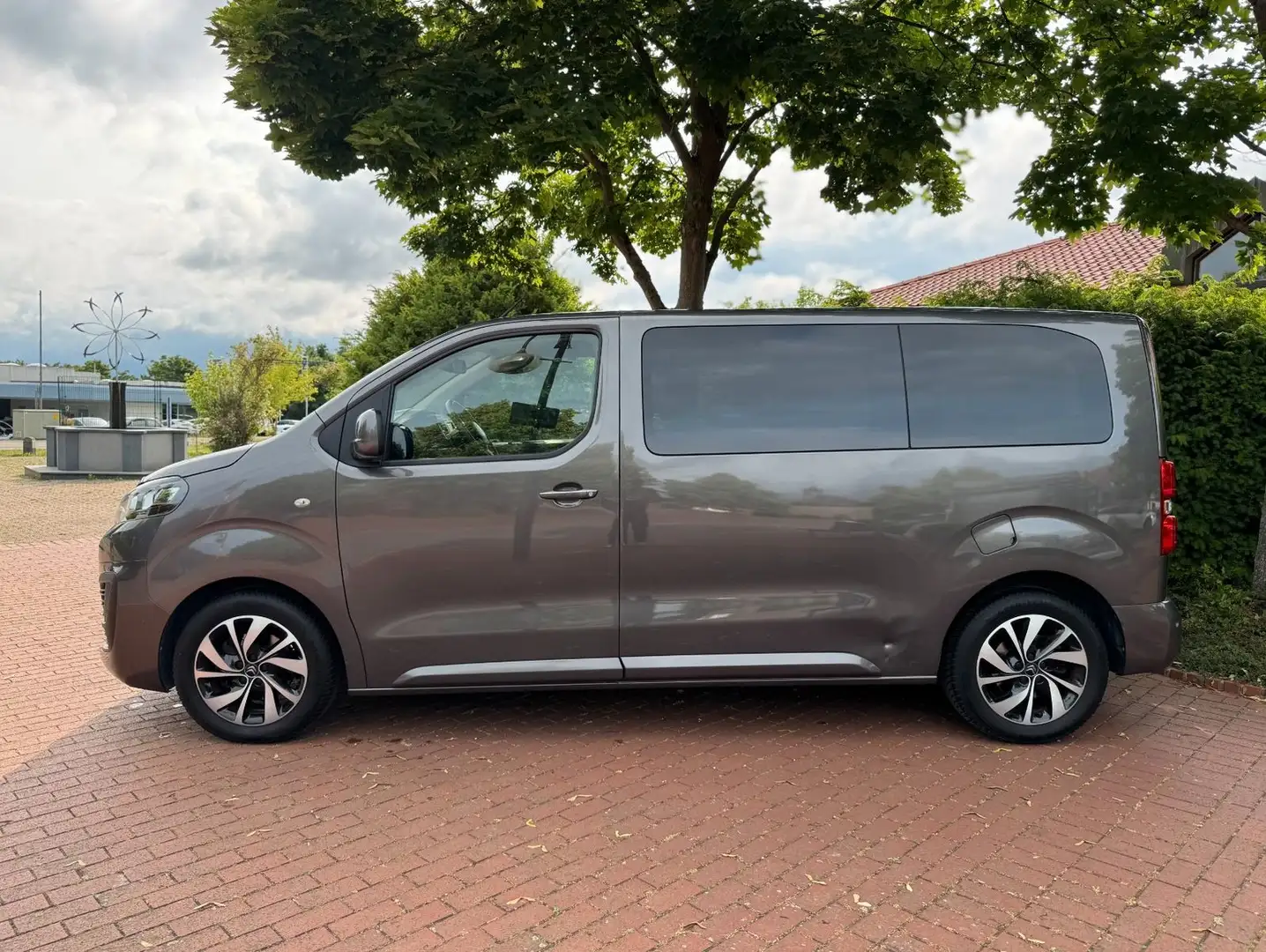 Citroen Spacetourer Spacetourer Business M|AHK|Navi|LED|360 Kamera! Grau - 2