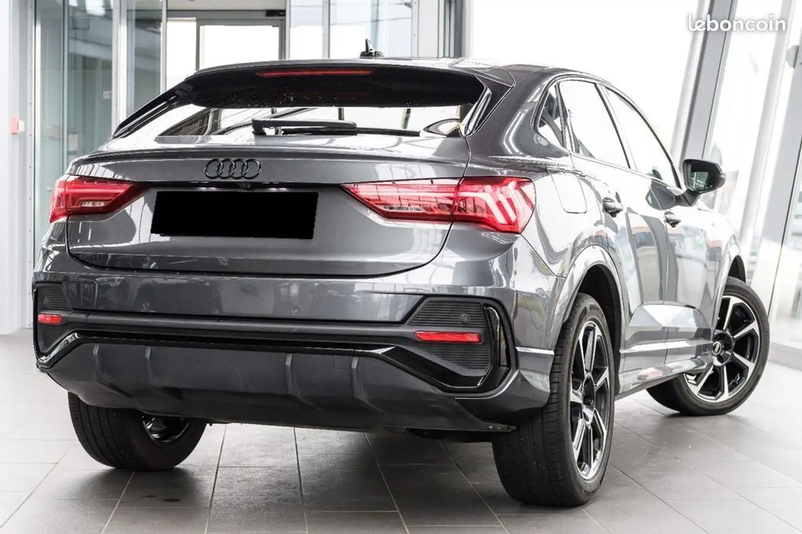 Audi Q3 35 TFSI S line 150CH GPS-LED-MATRIX-KEYLESS-ATTACH Gris - 2