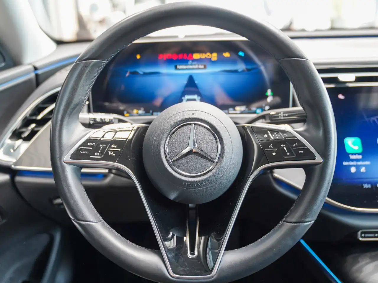 Mercedes-Benz E-Class E 300 de T AVANTGARDE KEYLESS DISTRO AHK Kamera, миниатюра 19