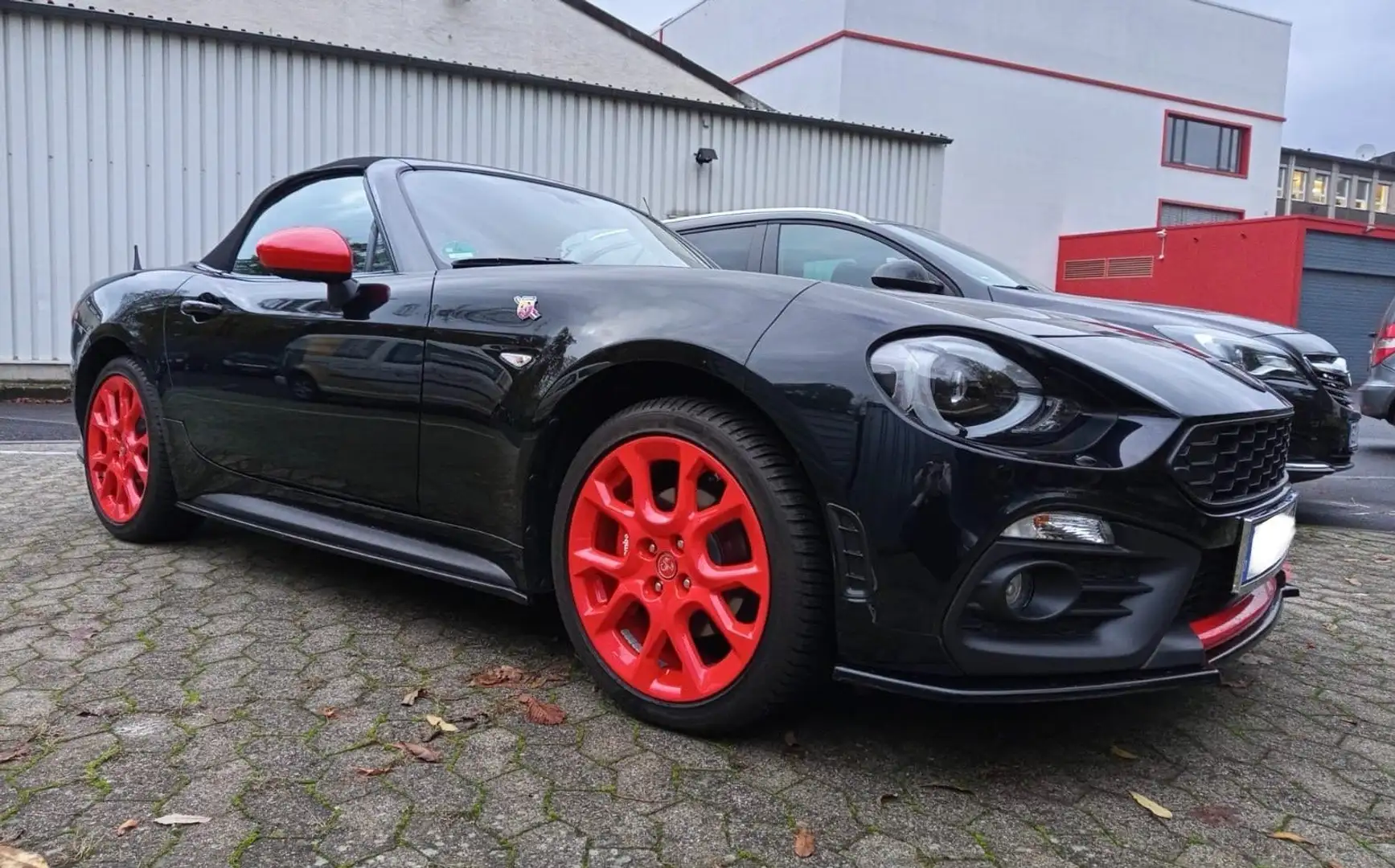 Abarth 124 Spider Turismo - und weitere Extras Schwarz - 1