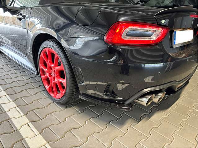 Abarth 124 Spider Turismo - und weitere Extras