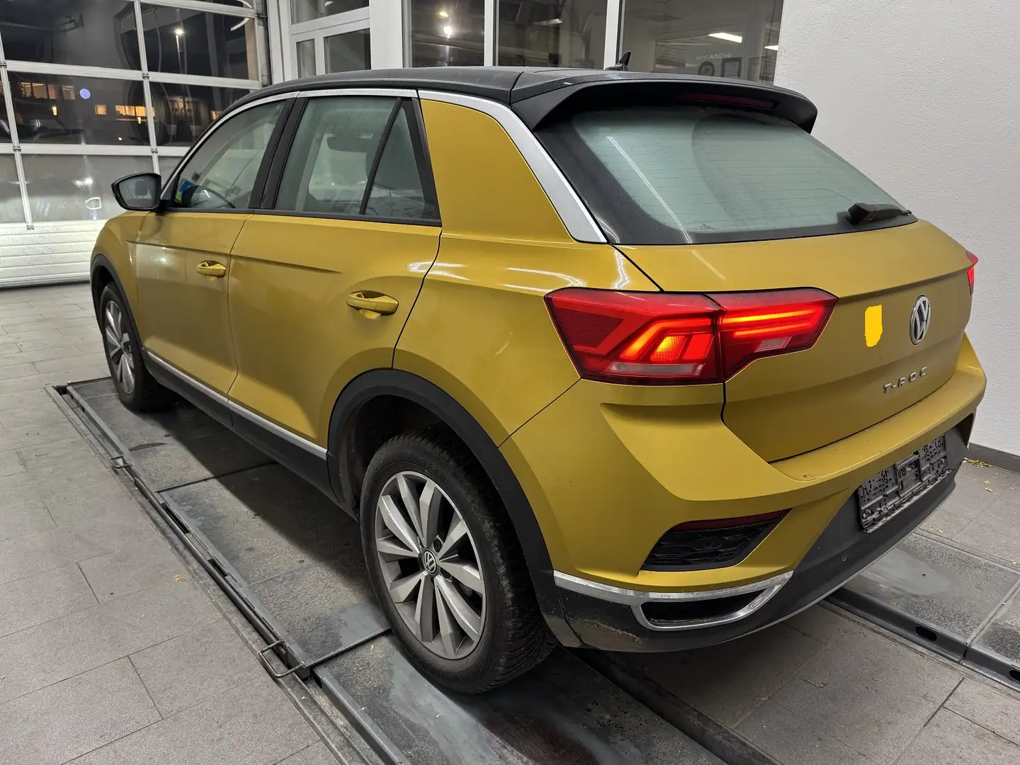Volkswagen T-Roc 1.0 TSI Style 2xPDC*LED*KLIMA Gelb - 2