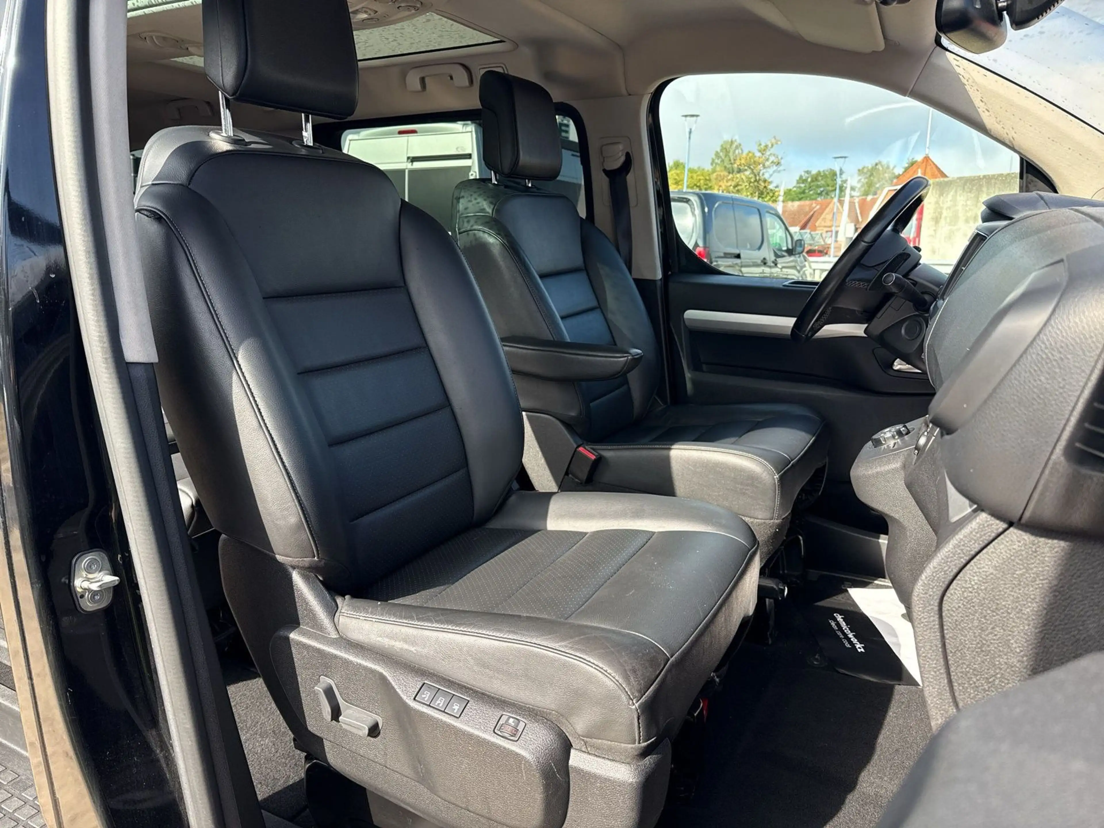 Citroen Spacetourer Spacetourer Shine XL — photo 14