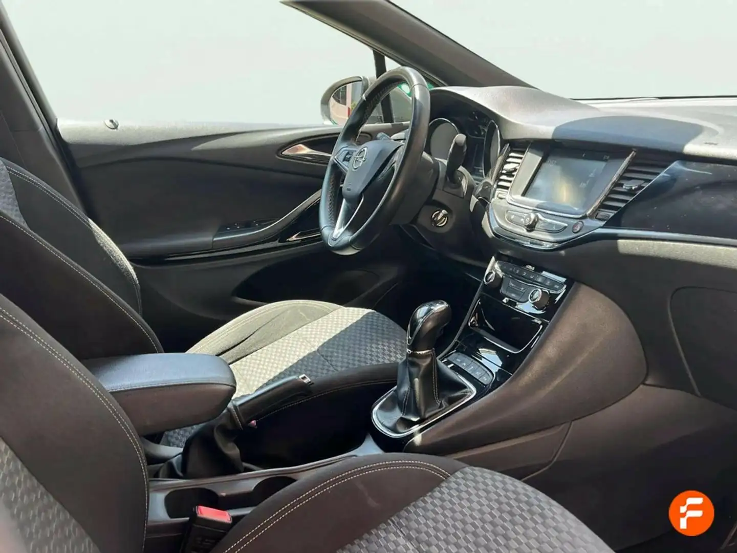 Opel Astra 1.6 CDTi 81kW (110CV) Dynamic Gris - 2
