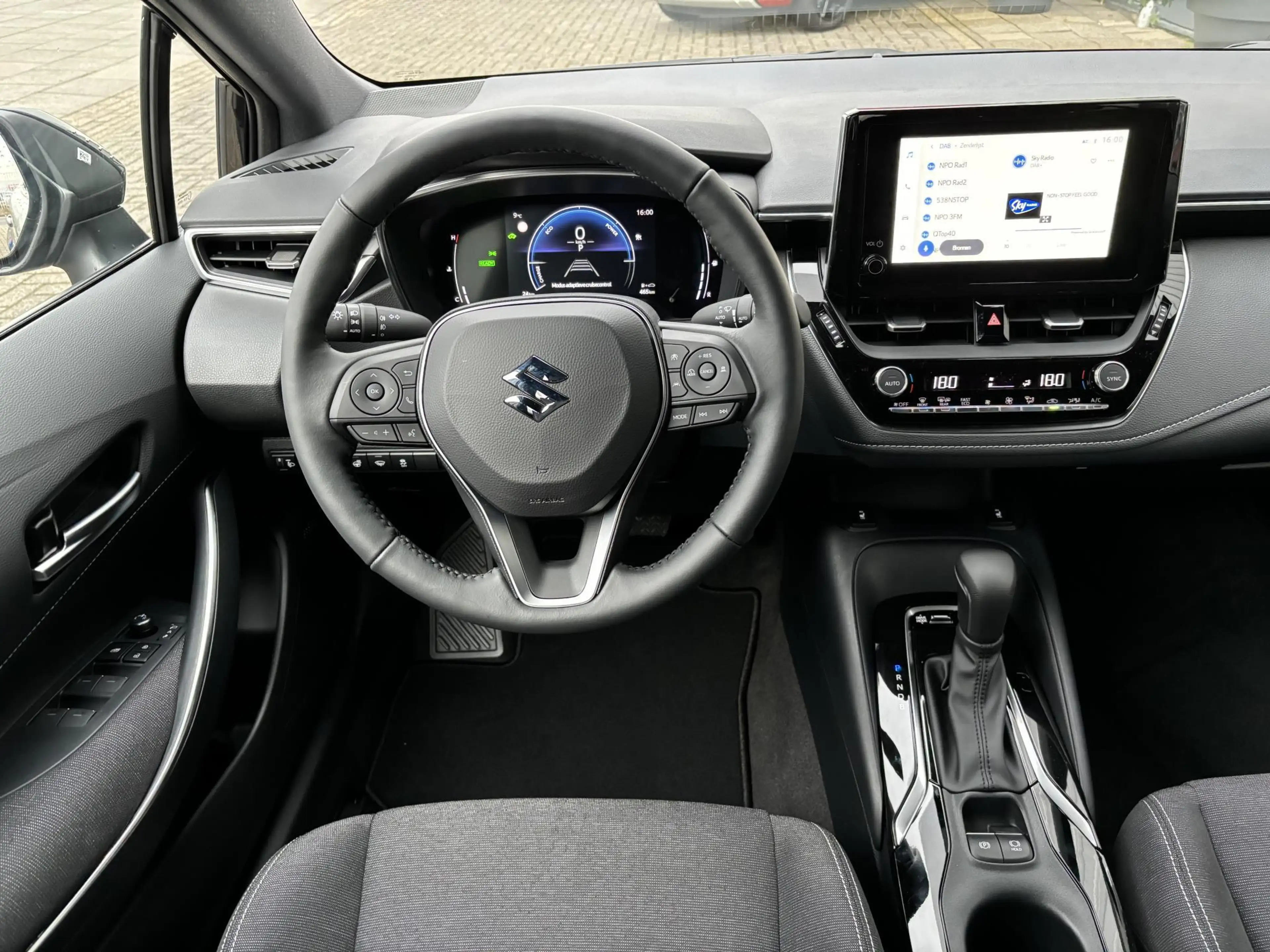 Suzuki Swace 1.8 Hybrid Select LMV/Stuurverwarming/Clima — photo 15