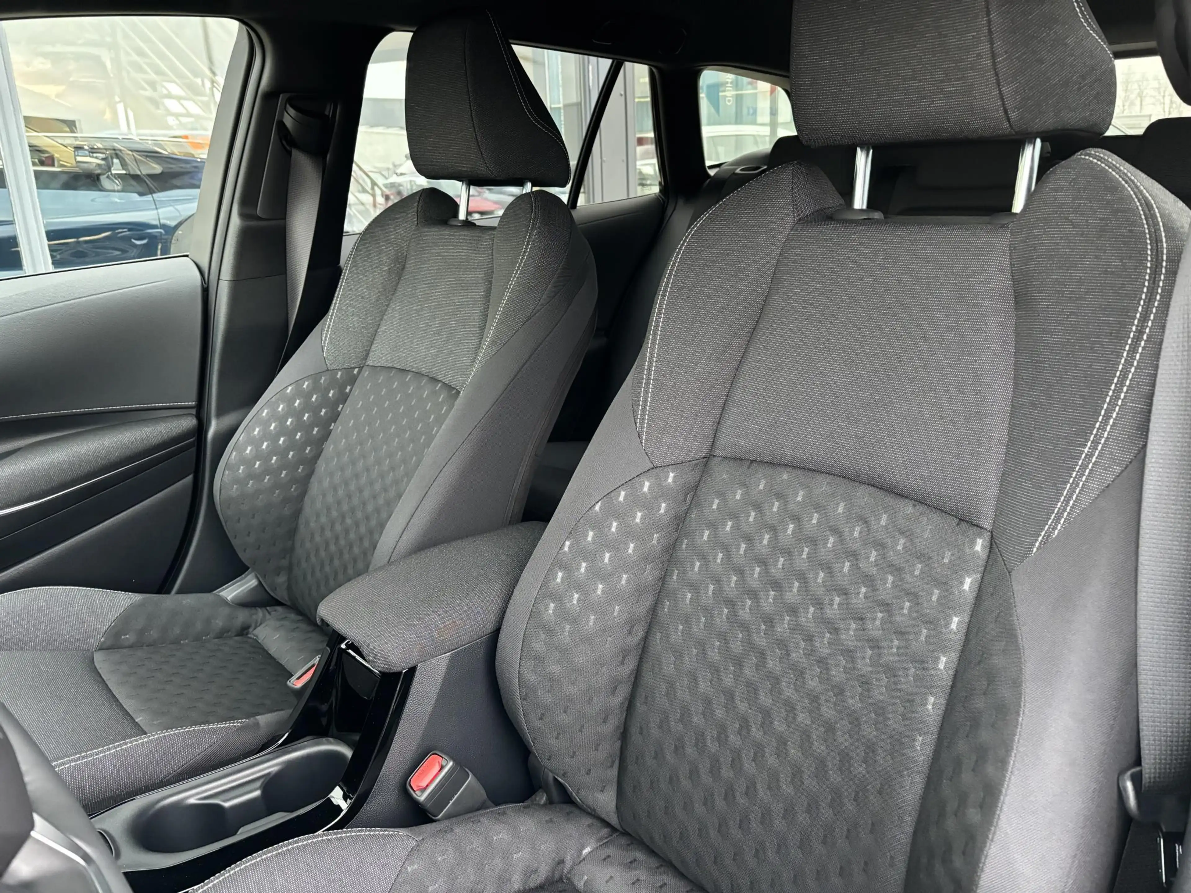 Suzuki Swace 1.8 Hybrid Select LMV/Stuurverwarming/Clima — photo 9