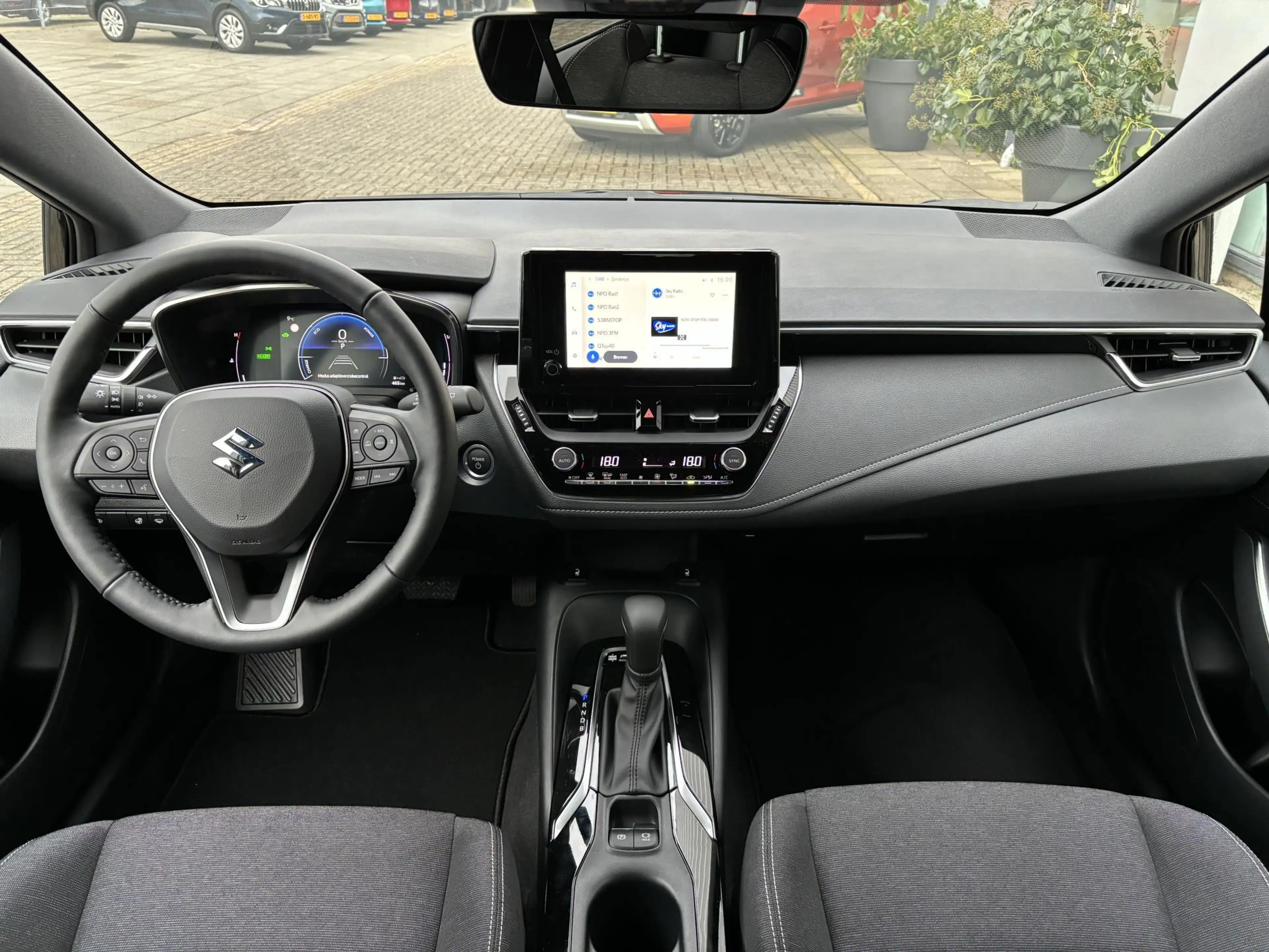 Suzuki Swace 1.8 Hybrid Select LMV/Stuurverwarming/Clima — photo 2