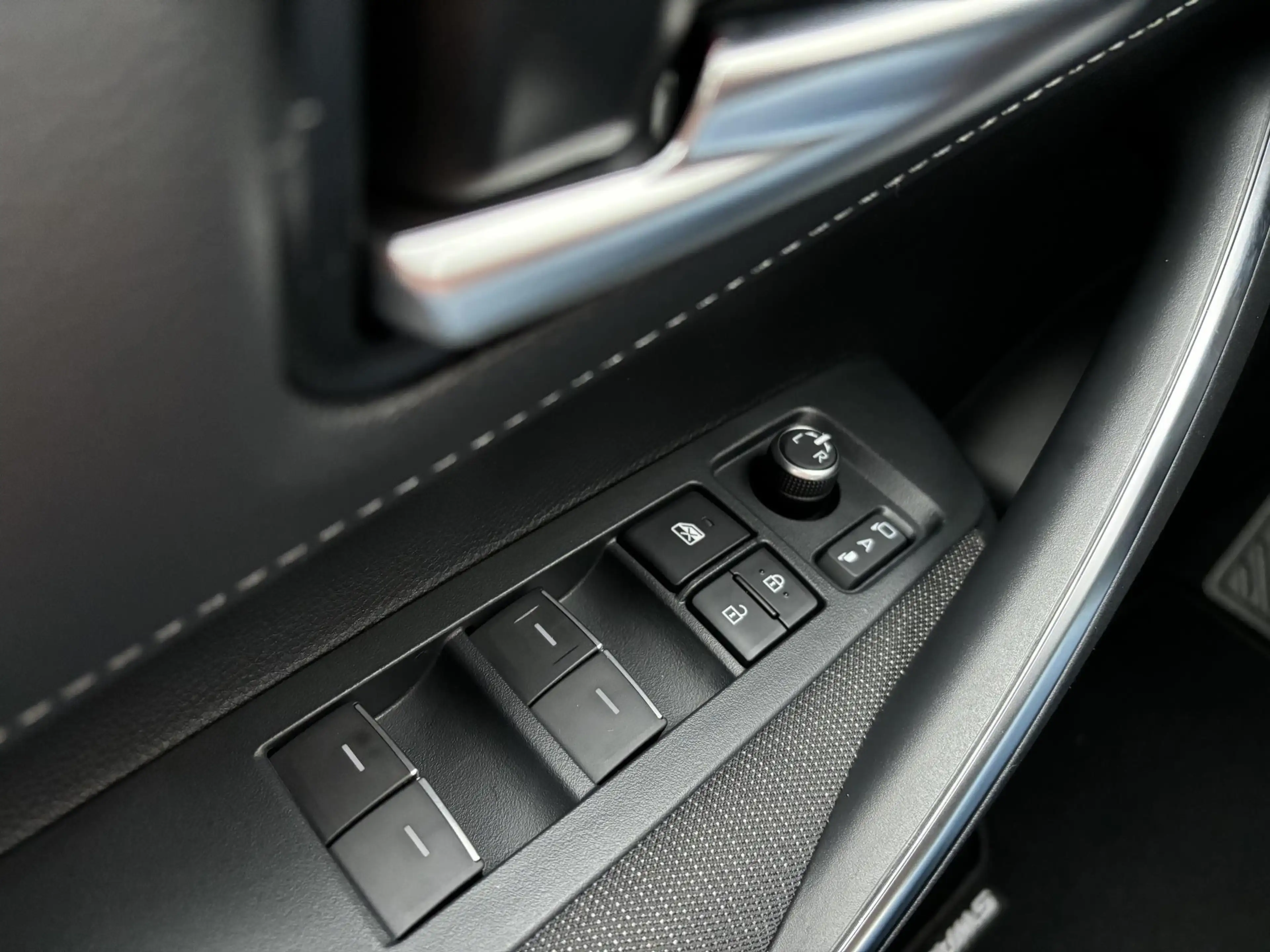 Suzuki Swace 1.8 Hybrid Select LMV/Stuurverwarming/Clima — photo 10