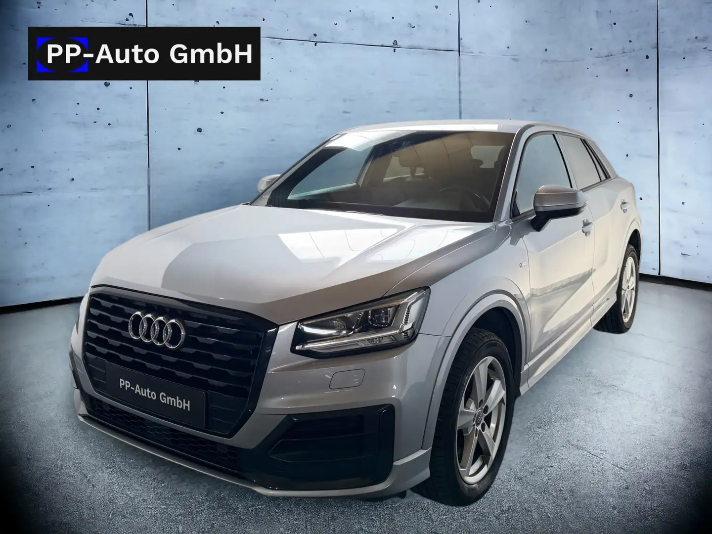 Audi Q2 30 TDI sport Grau - 1