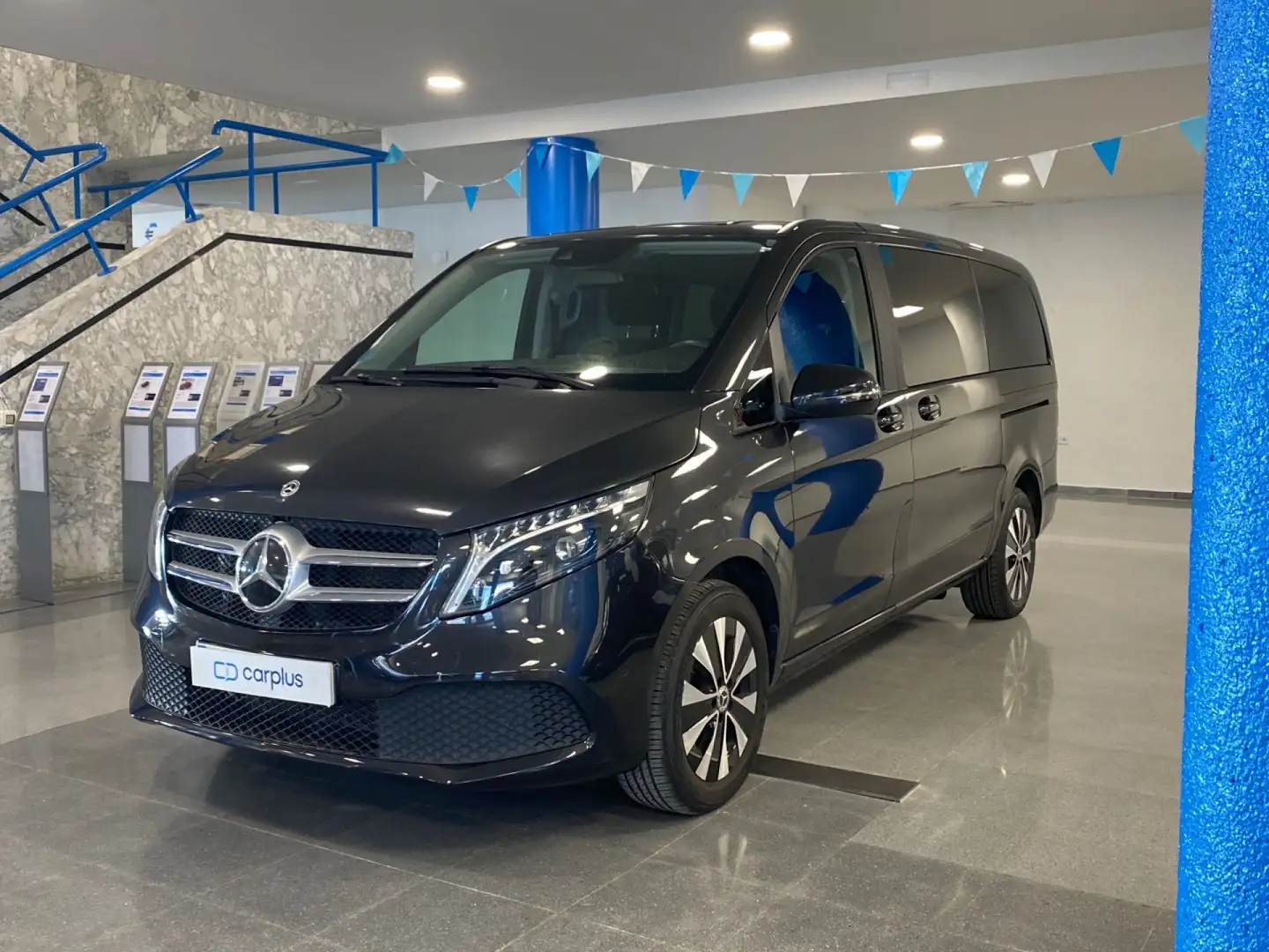 Mercedes-Benz V 250d Largo Plateado - 1