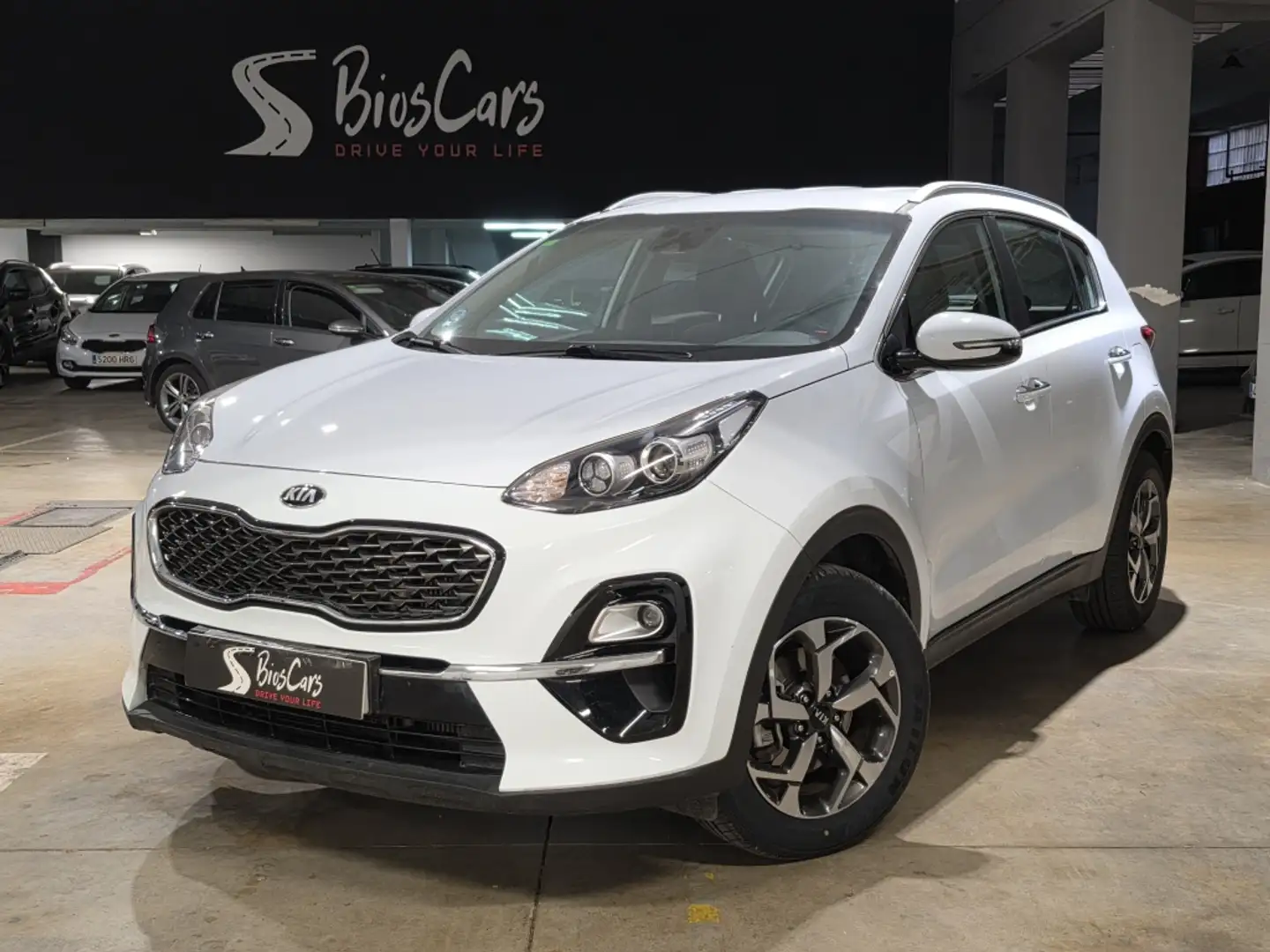 Kia Sportage 1.6 MHEV Drive 4x2 115 Blanco - 1