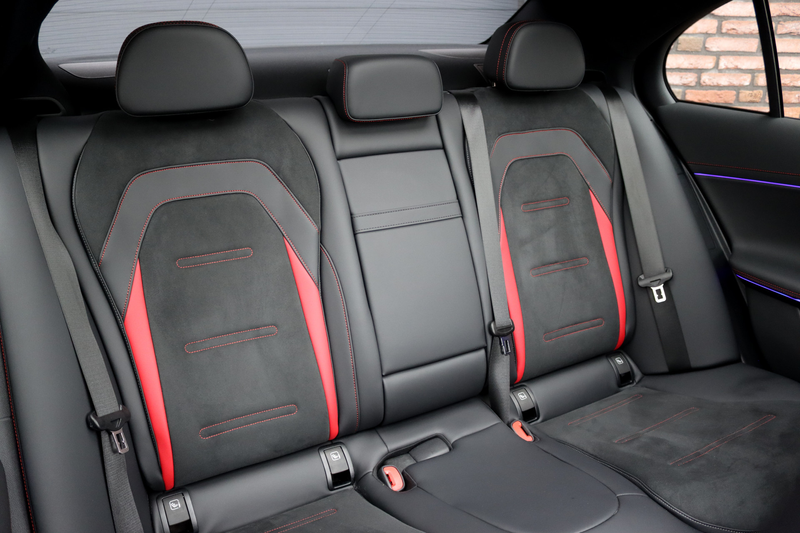 Mercedes-Benz E 53 AMG 4MATIC+ Premium | 585pk | Hyperscreen | Achterasbe — photo 33