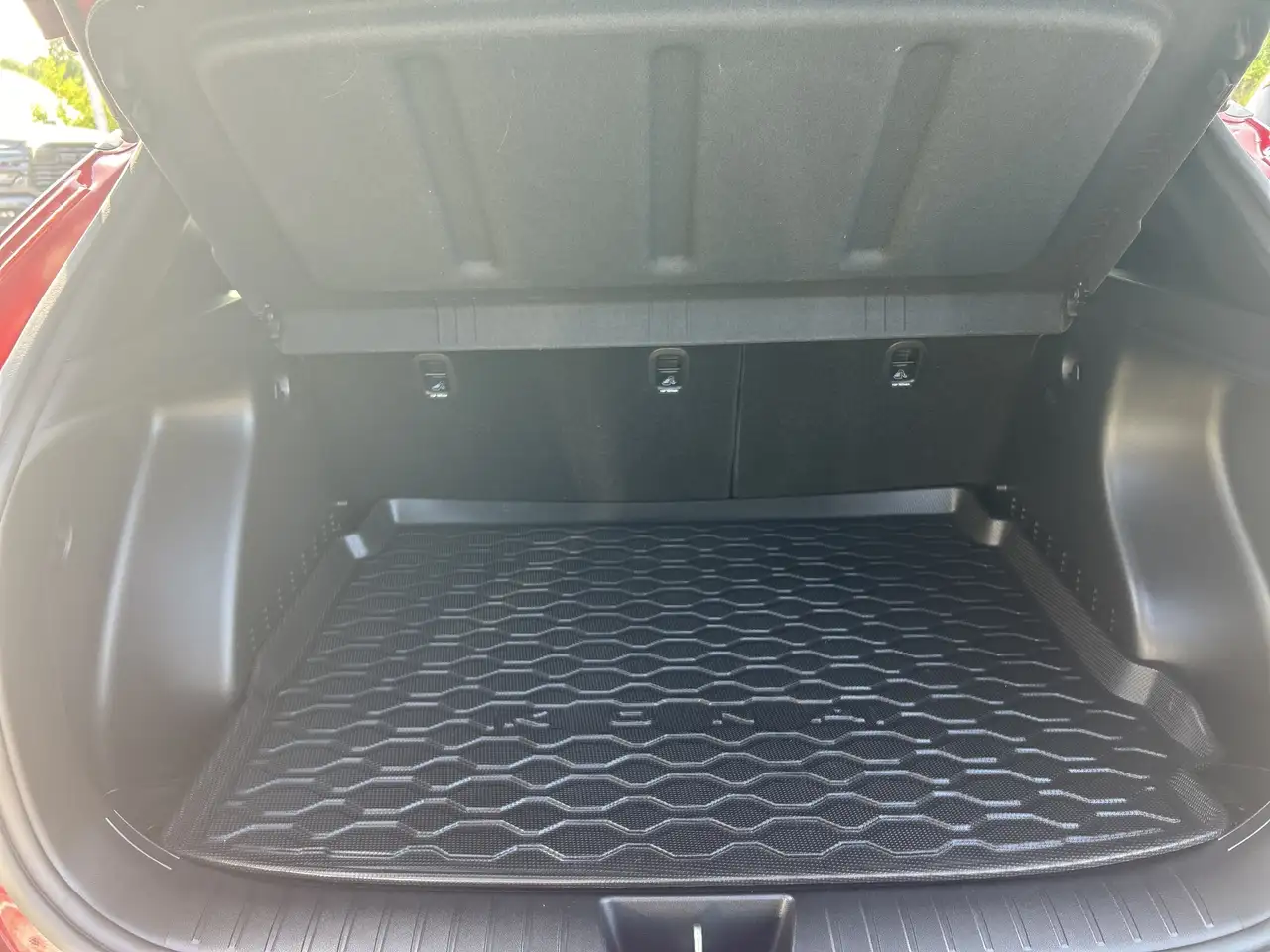 Hyundai KONA снимка Hyundai KONA