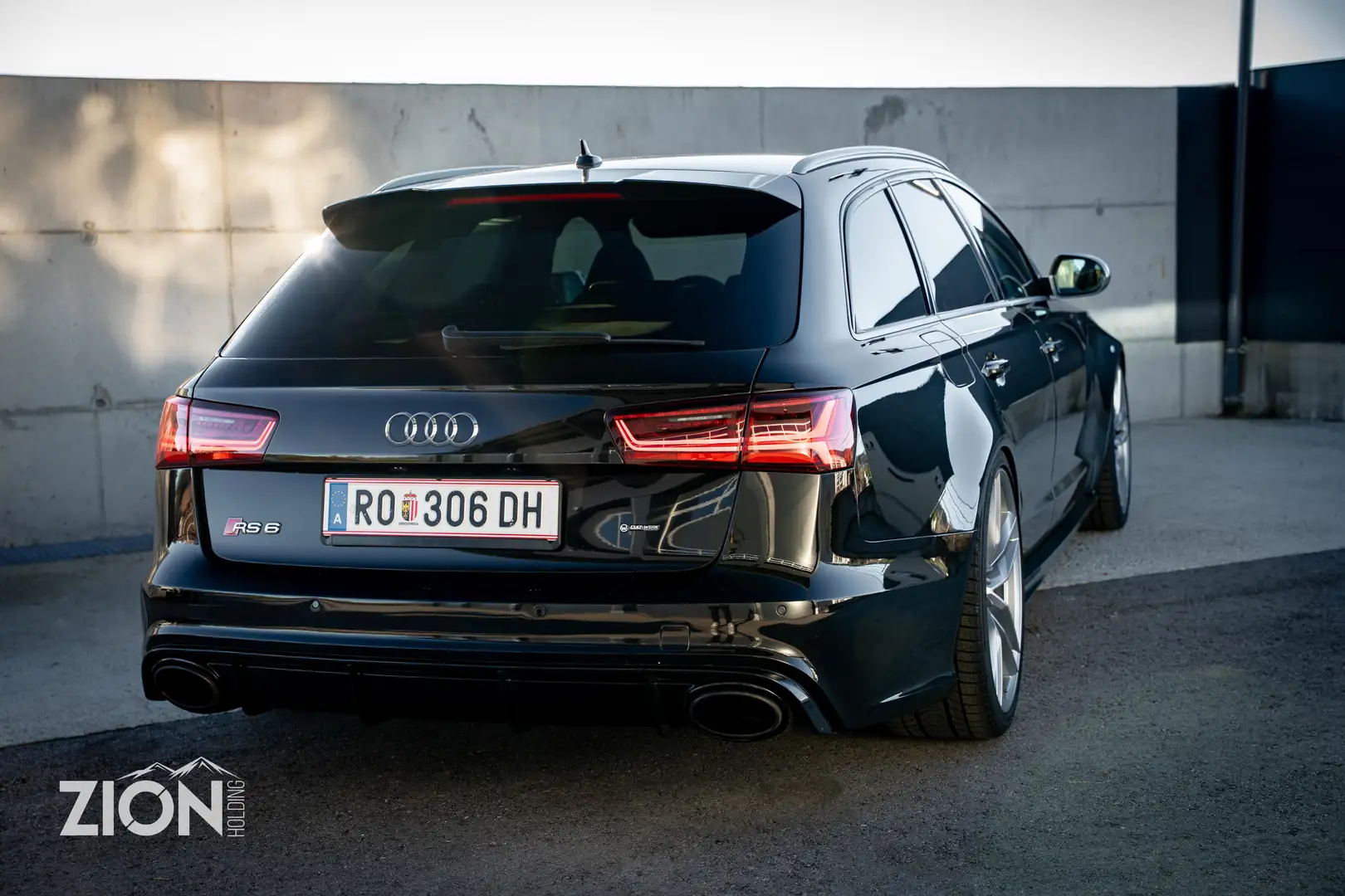 Audi RS6 RS6 Avant 4,0 TFSI COD tiptronic COD Schwarz - 2