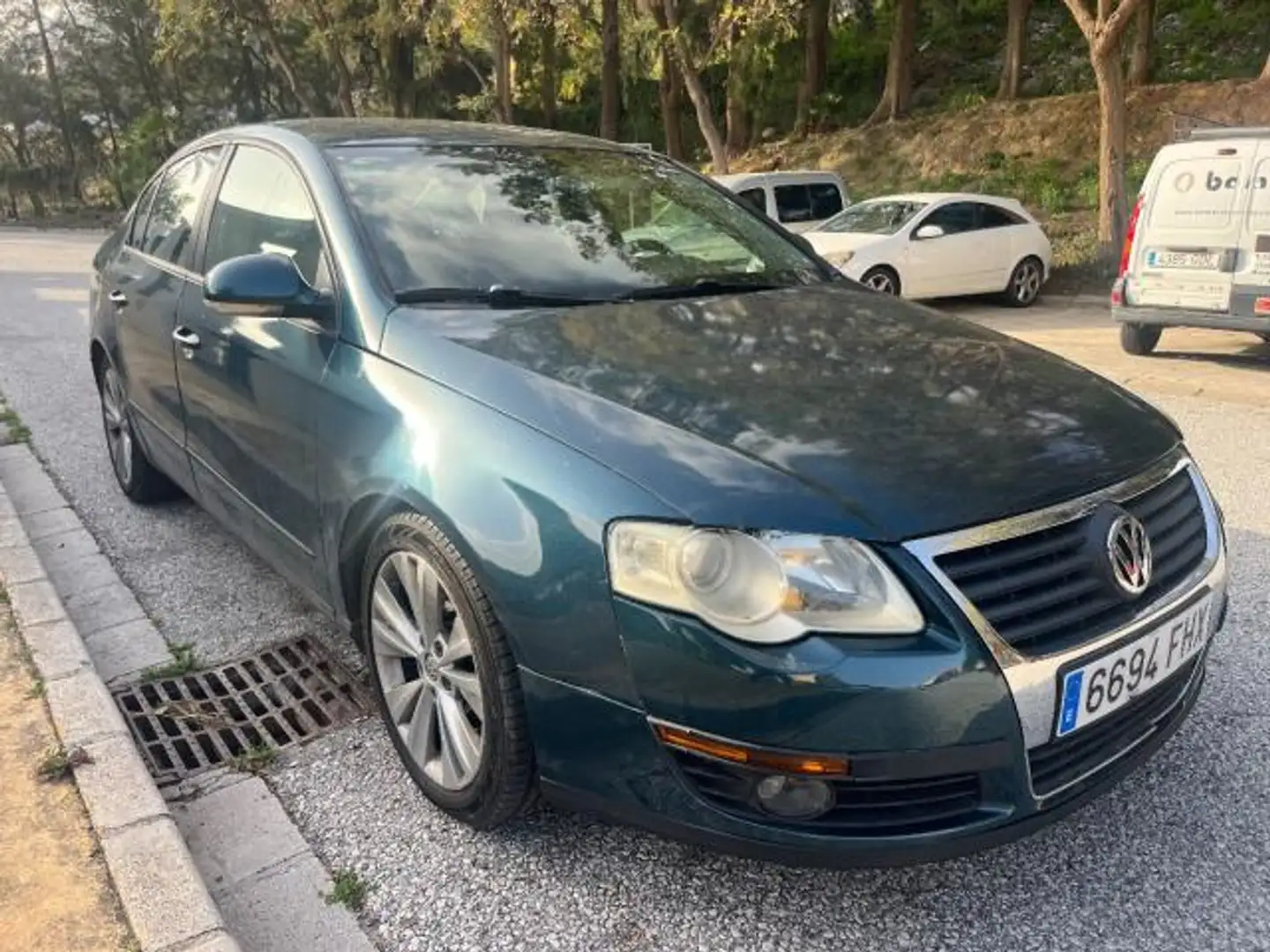 Volkswagen Passat 2.0TDI Advance Kék - 1