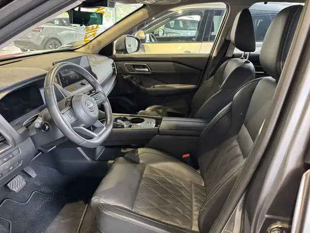 Nissan X-Trail view 14