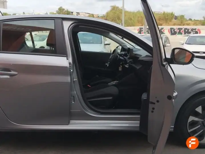 Peugeot 208 2025, foto 11