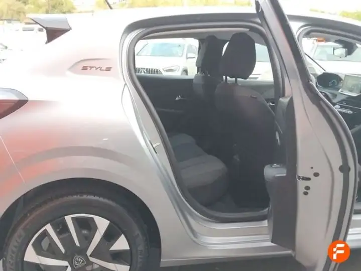 Peugeot 208 2025, foto 12