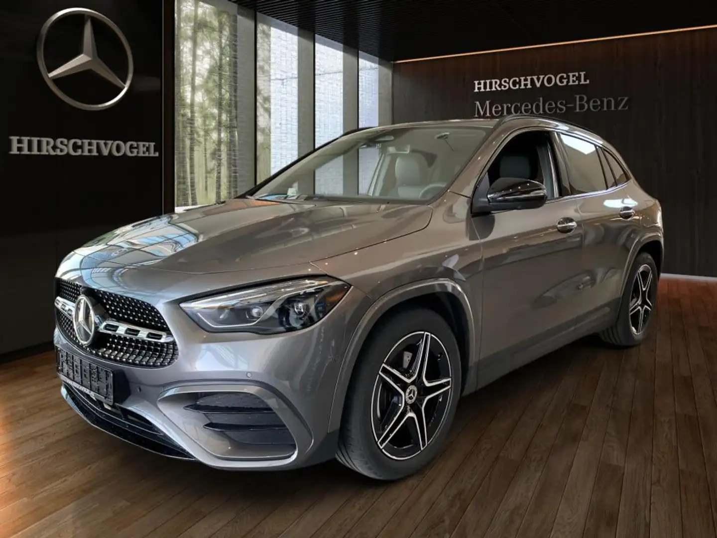 Mercedes-Benz GLA 220 d 4M EDITION AMG-Line+Night+AHK+DISTRON Grijs - 2