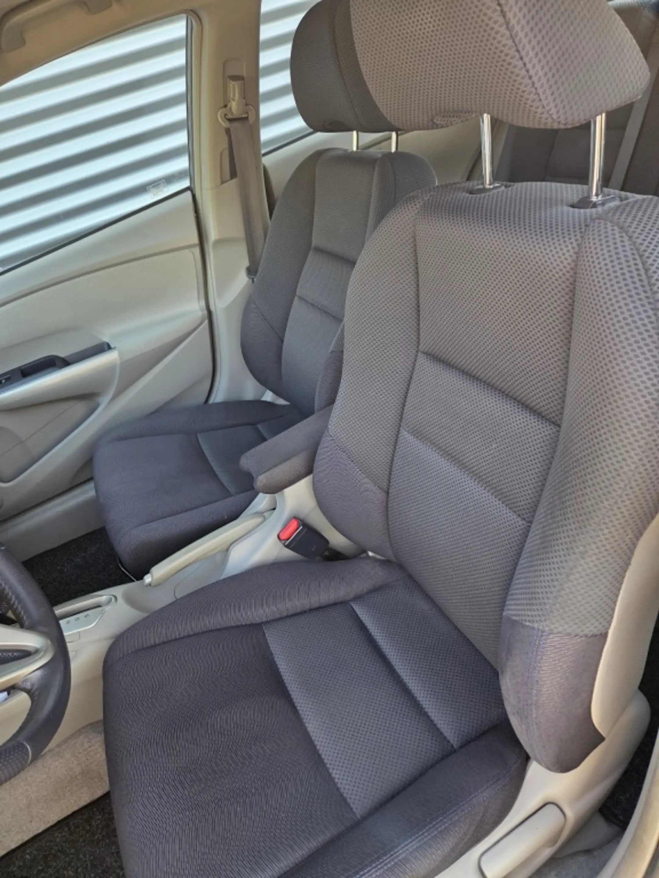 Honda Insight 1.3 Business Mode Automaat — photo 9