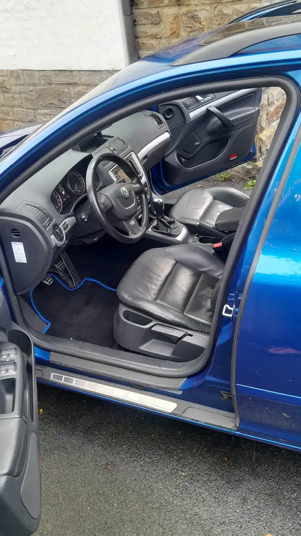 Skoda Octavia Octavia II Combi Diesel Combi 2.0 TDI DPF RS Modrá - 2