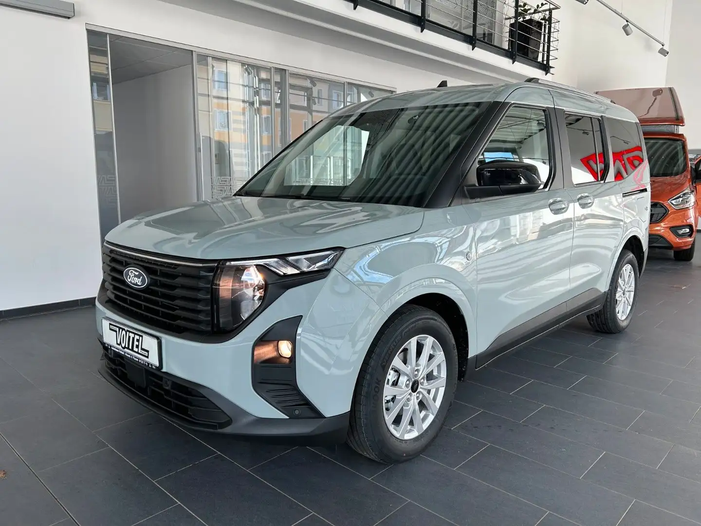 Ford Tourneo Courier Titanium AHK Сірий - 1