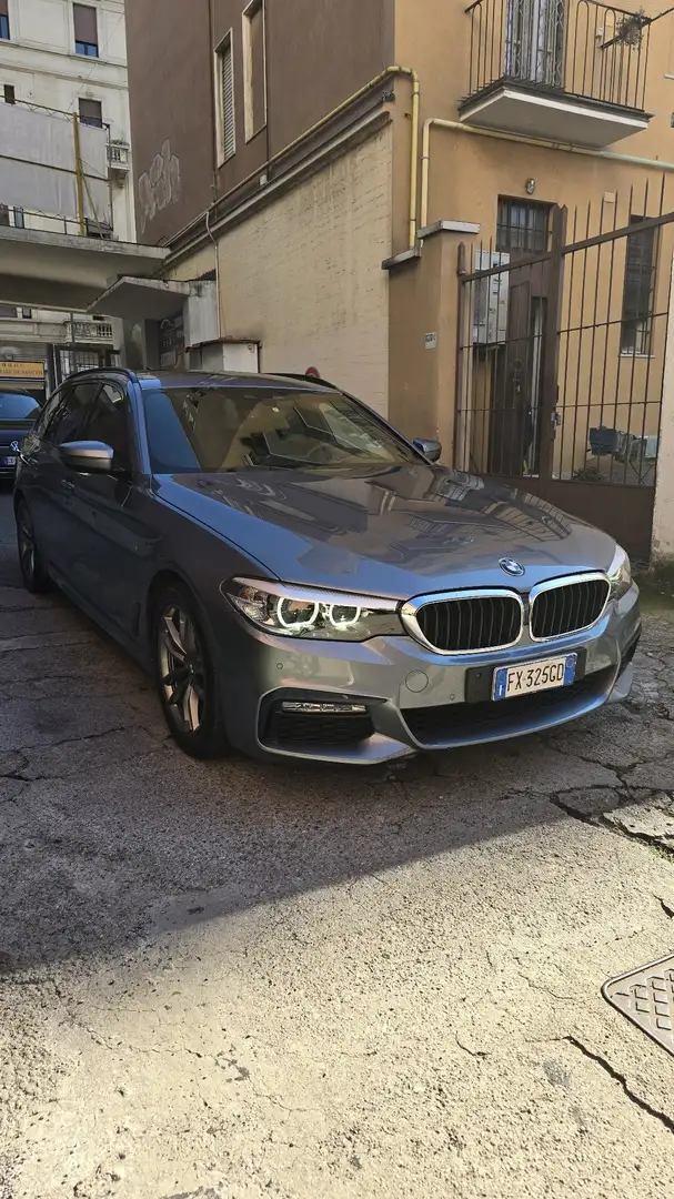 BMW 520 520d Touring Msport x-driver - 1
