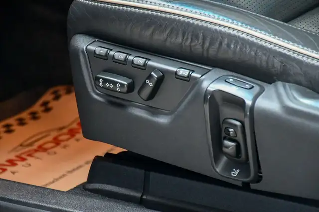 Volvo XC90 view 11