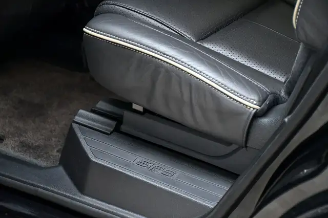 Volvo XC90 view 14