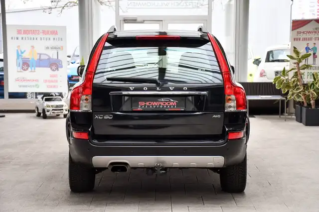 Volvo XC90 view 6