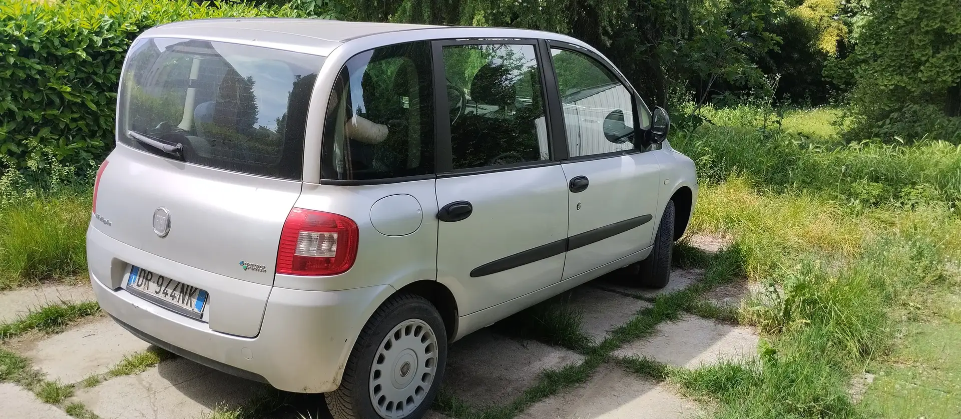 Fiat Multipla Multipla II 2004 1.6 16v natural power Active Gri - 1