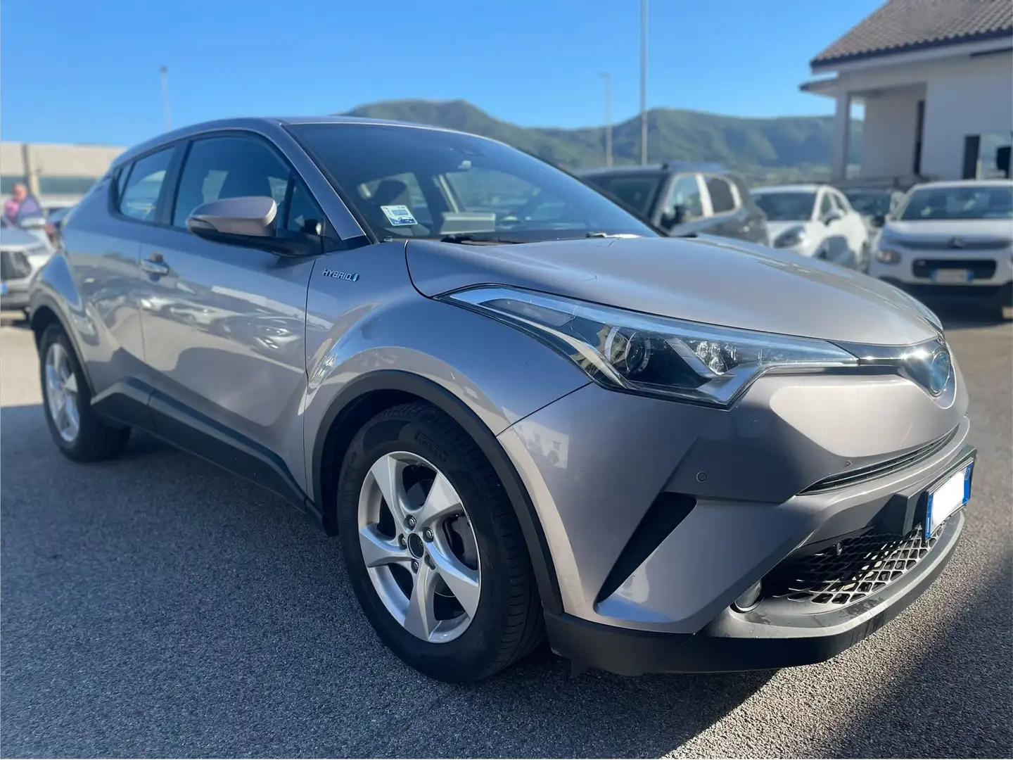 Toyota C-HR 1.8 ACTIVE E-CVT 97CV Argento - 1