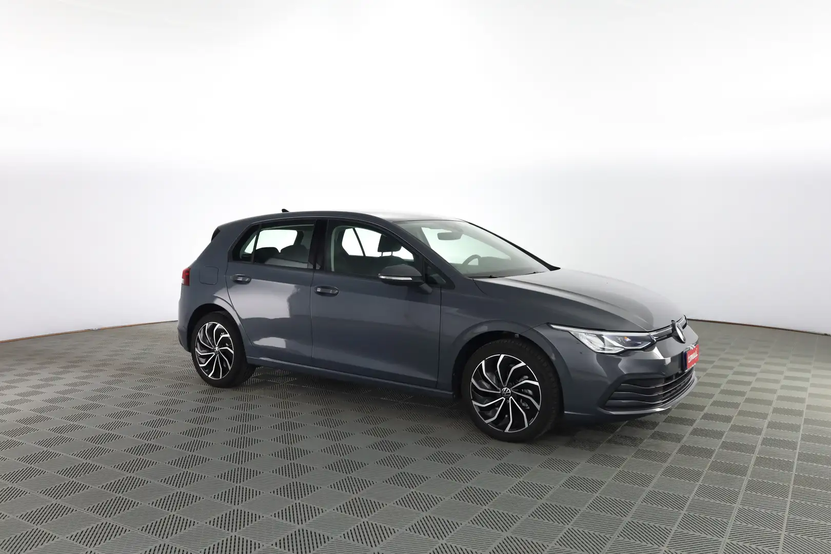 Volkswagen Golf 1.0 eTSI EVO DSG Life Grijs - 2