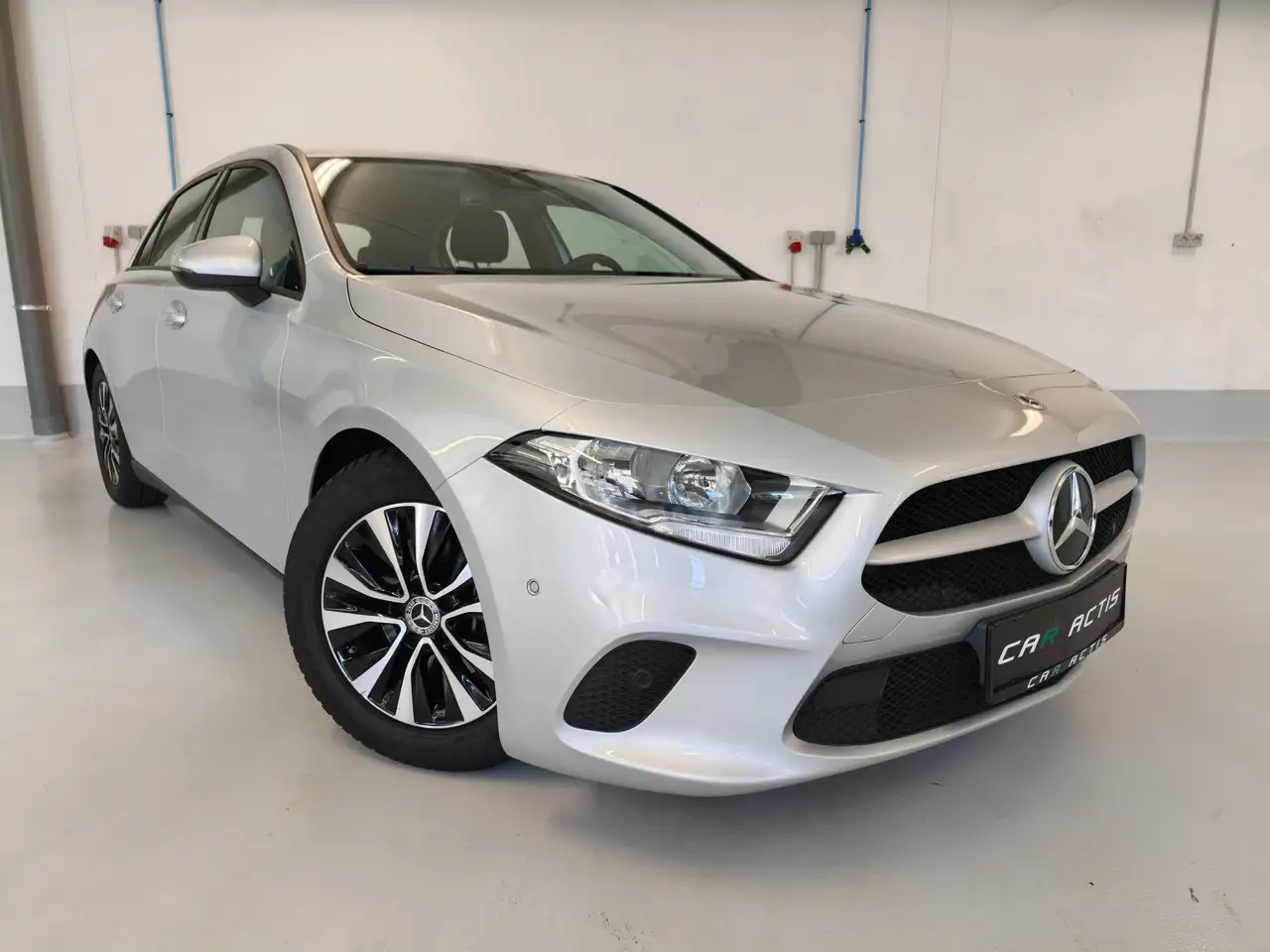 Mercedes-Benz A 180 Business Solution - APP - GPS - REG VIT - CAM - SIEG CH