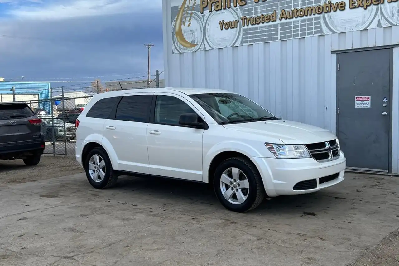 Dodge Journey снимка Dodge Journey